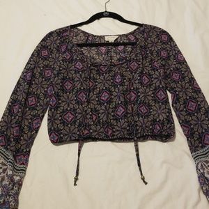 Long sleeve crop